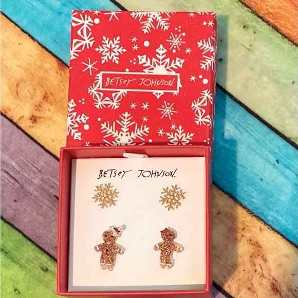 Betsey Johnson earrings - Picture 1 of 2